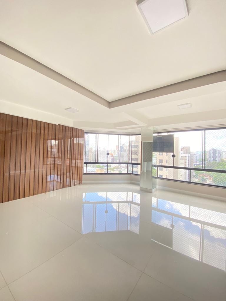 Apartamento com 140m² privativo próximo ao Brasão Itália.