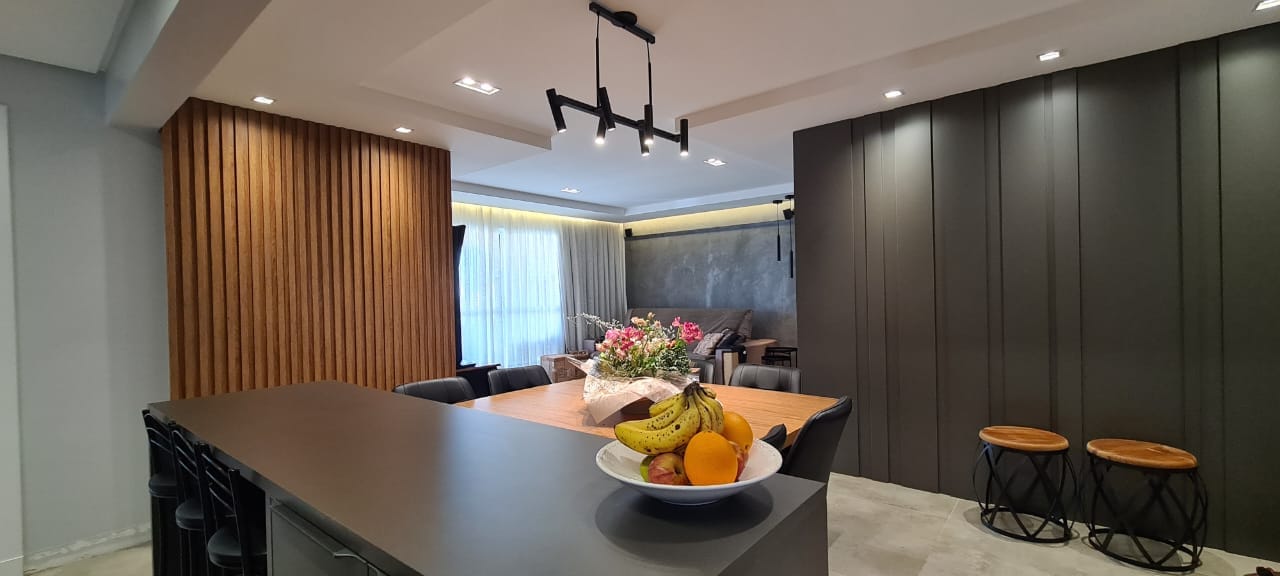 Apartamento finamente decorado e equipado no Jardim Itália.