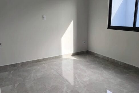 WhatsApp Image 2025-03-27 at 10.49.31 (2)