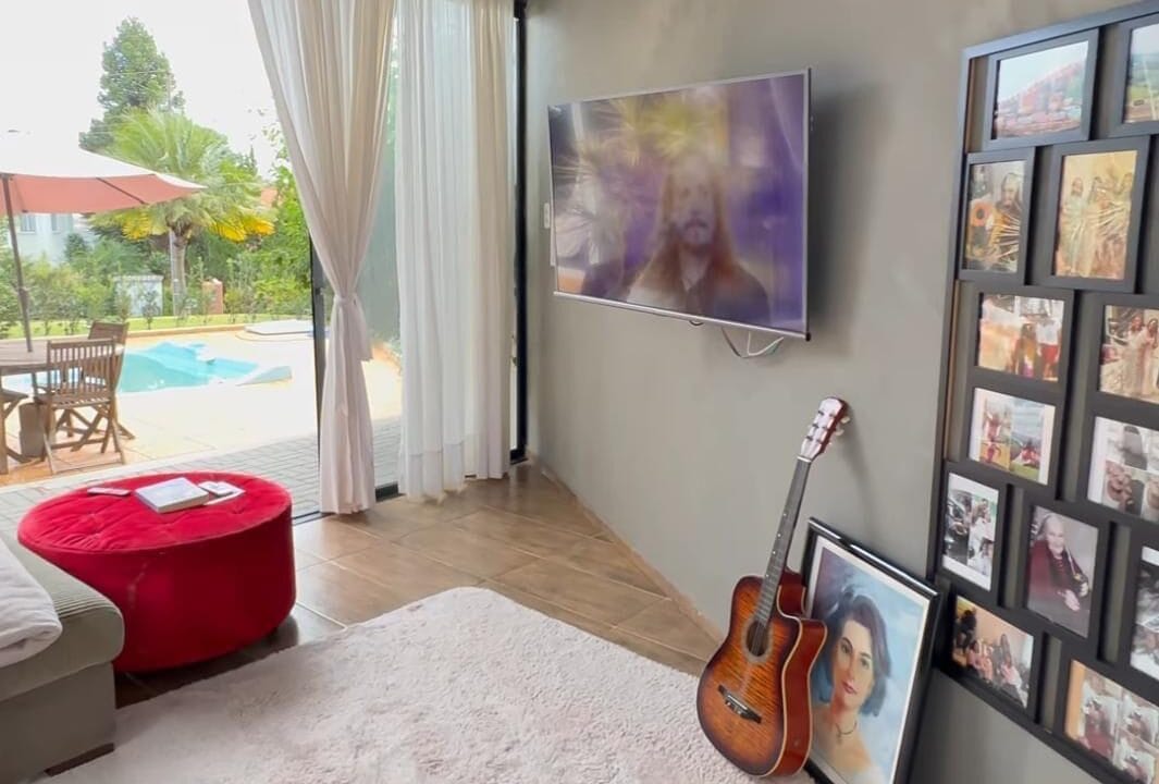 WhatsApp Image 2025-04-01 at 09.42.53 (1)