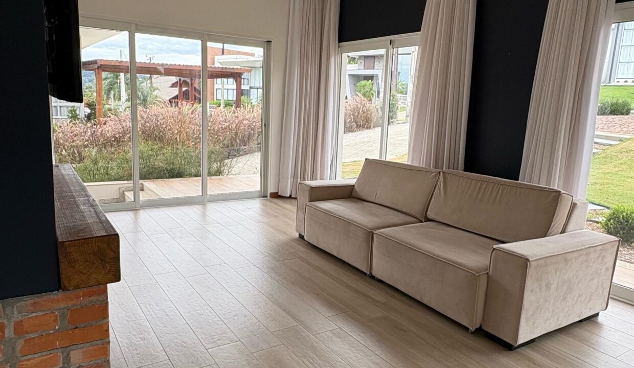 WhatsApp Image 2025-04-01 at 17.46.21 (1)