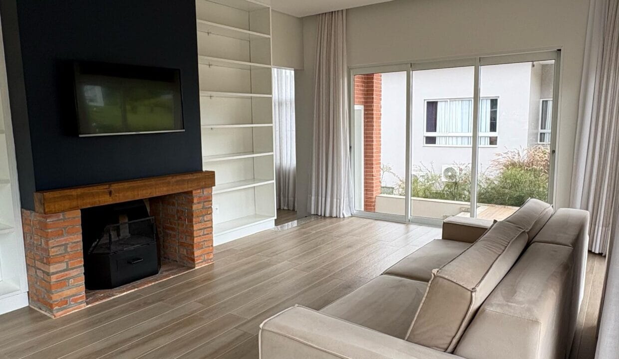 WhatsApp Image 2025-04-01 at 17.46.21 (2)