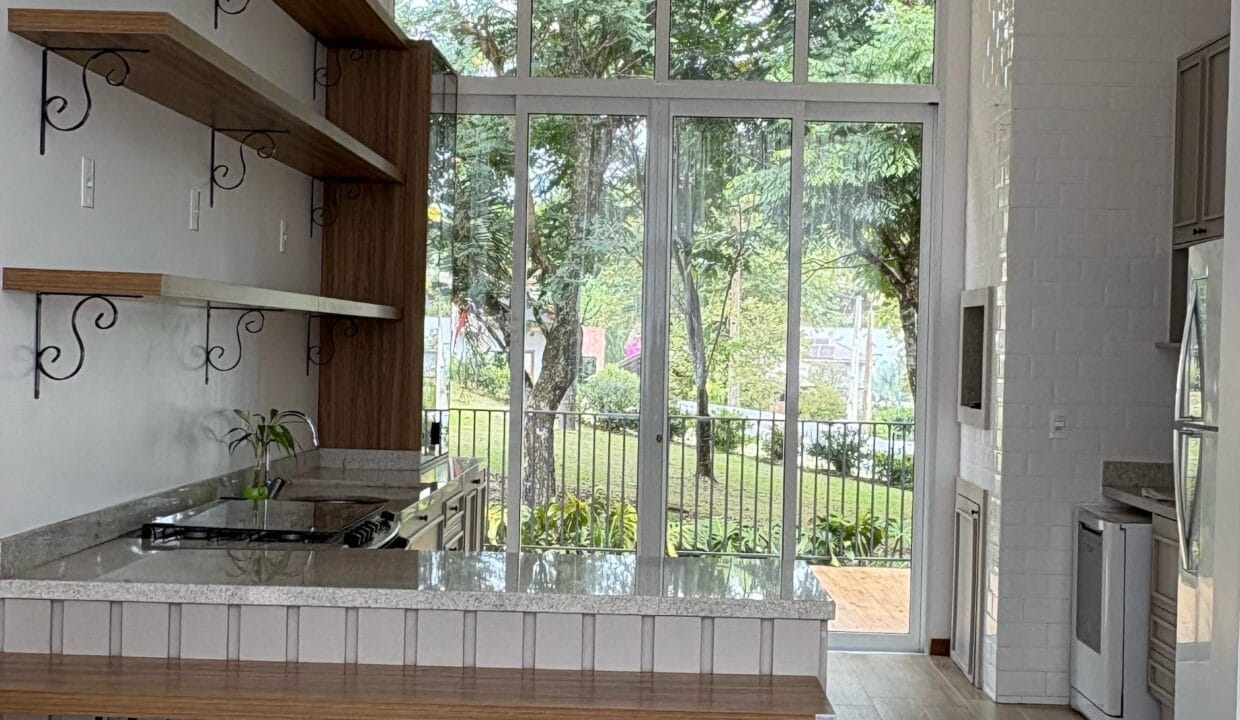 WhatsApp Image 2025-04-01 at 17.47.03 (1)