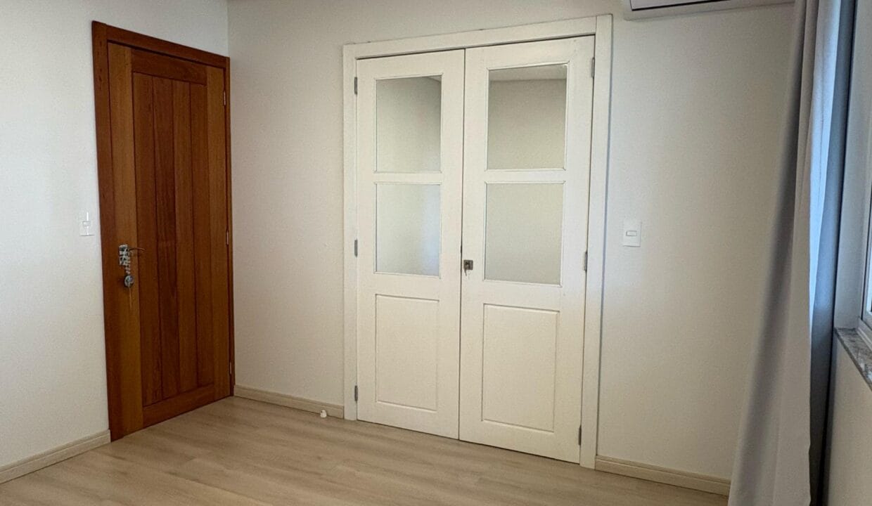 WhatsApp Image 2025-04-01 at 17.47.06